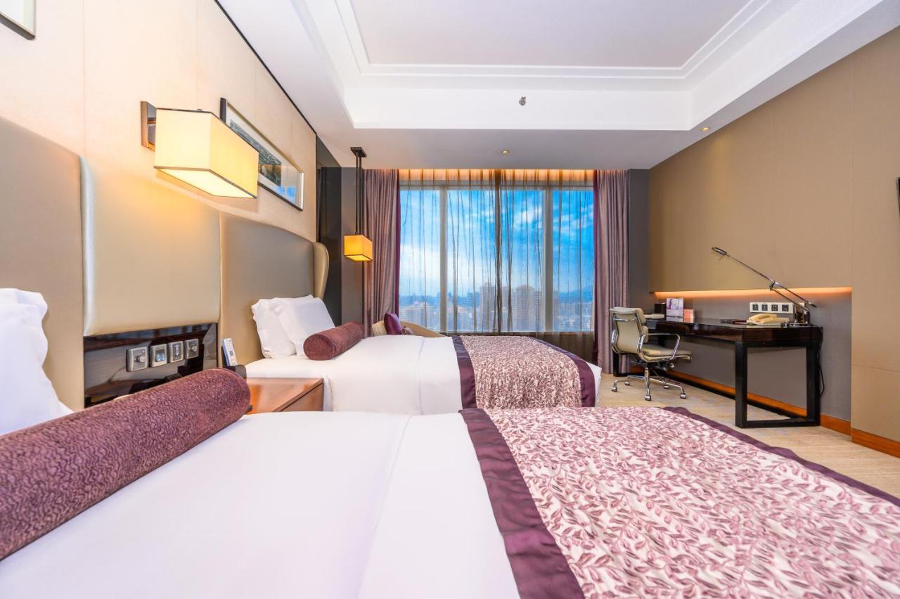 Crowne Plaza Huizhou By Ihg Hotel Exterior photo